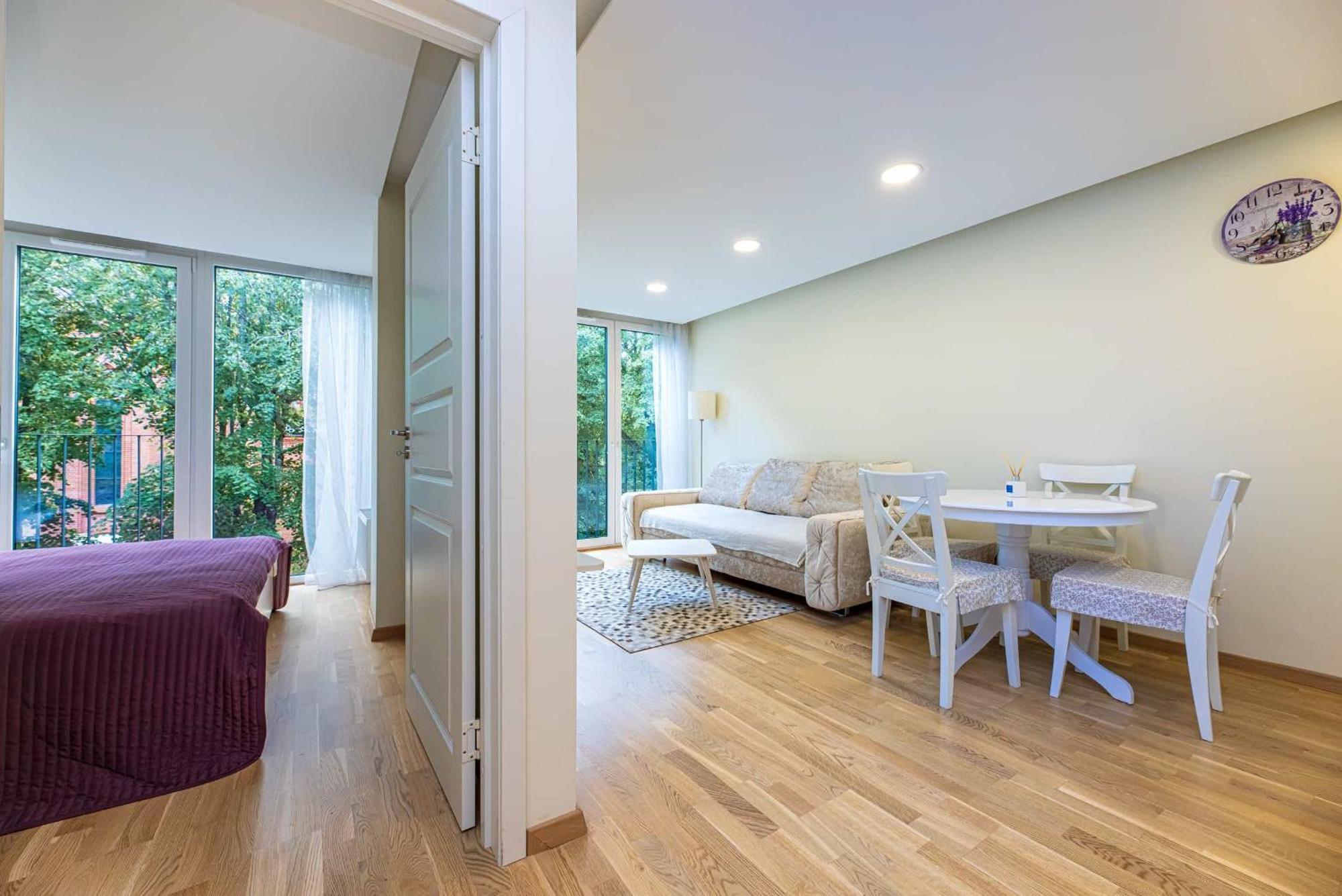 Central Square Apartments Паланга Номер фото