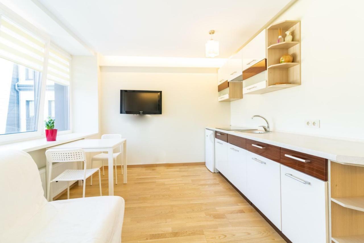 Central Square Apartments Паланга Экстерьер фото